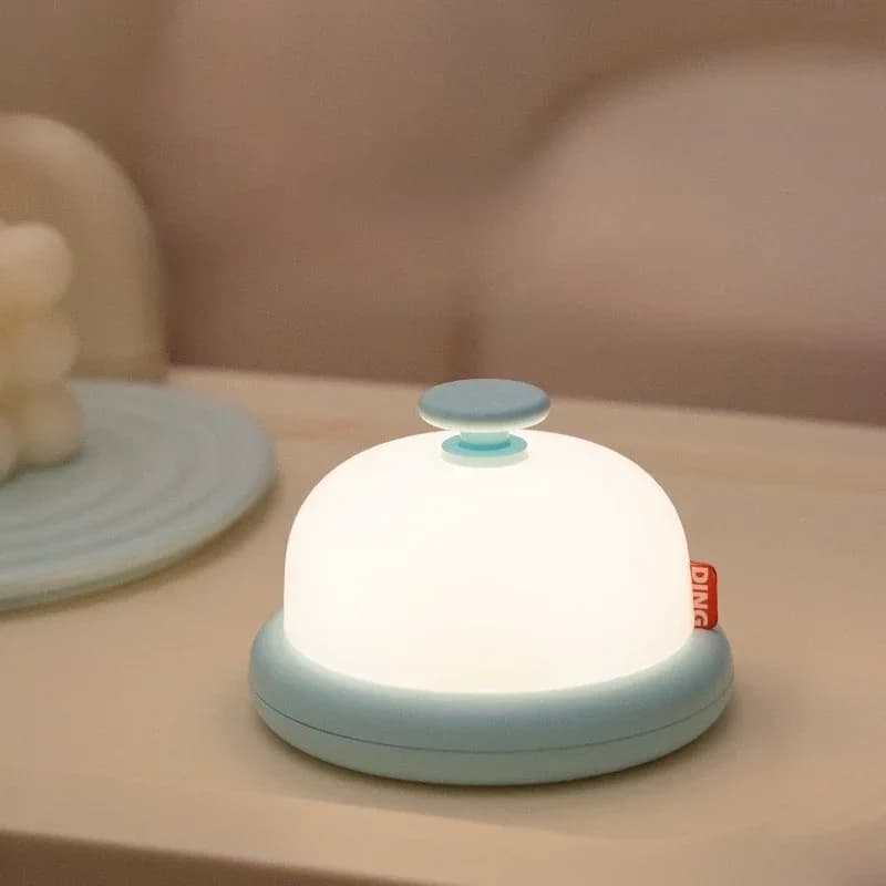 Varpo formos LED stalo lempa su laikmačiu, šviesiai balta