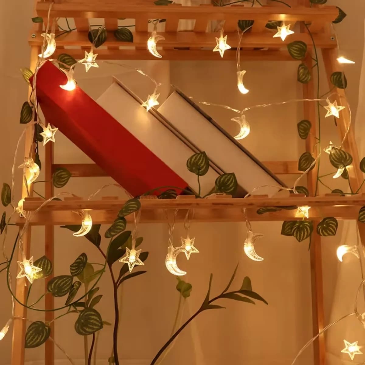 Saulės žvaigždžių ir mėnulio girliandos šiltai baltos multicolor
